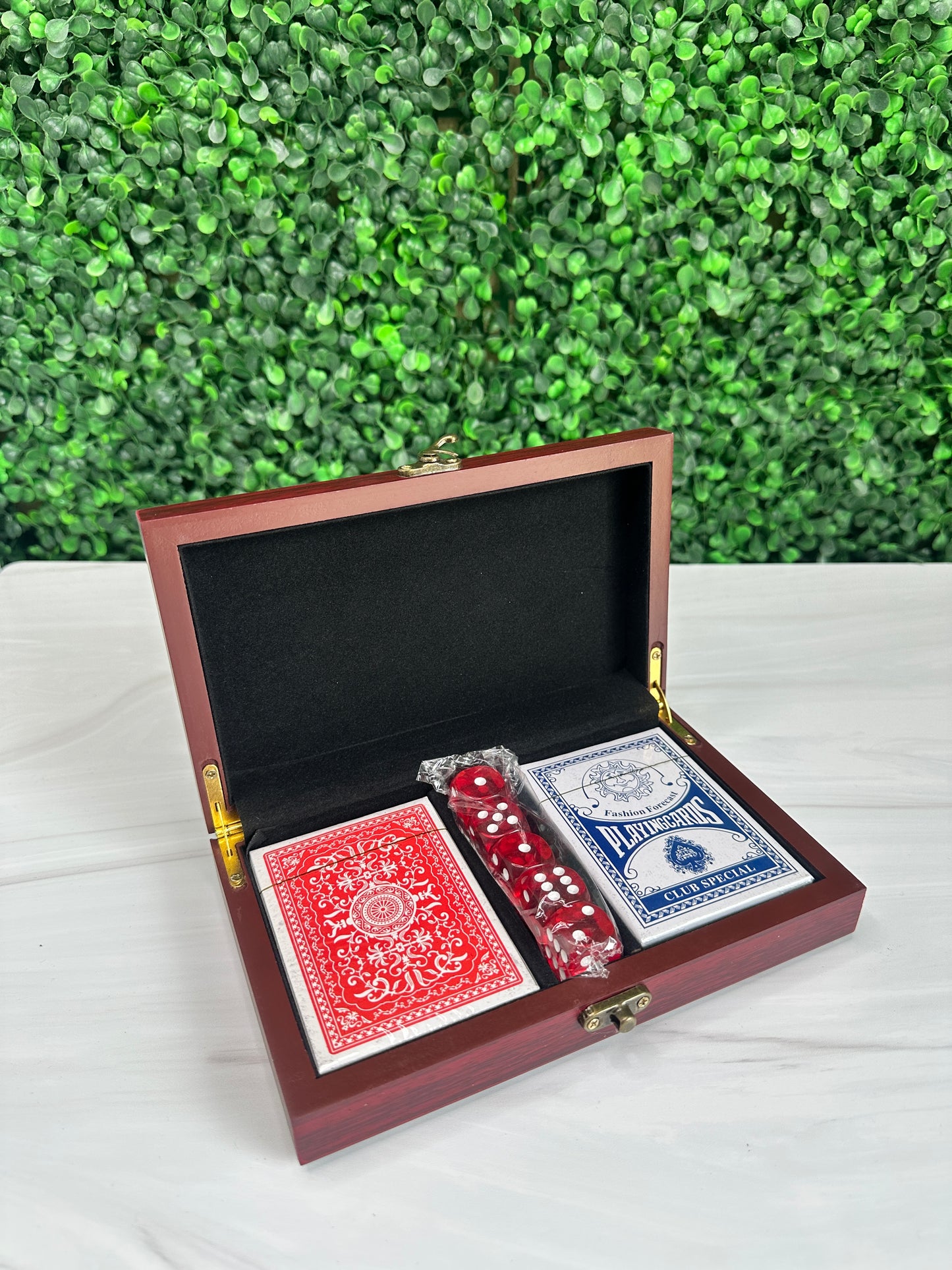 Card and Dice Set (Rosewood Finish)