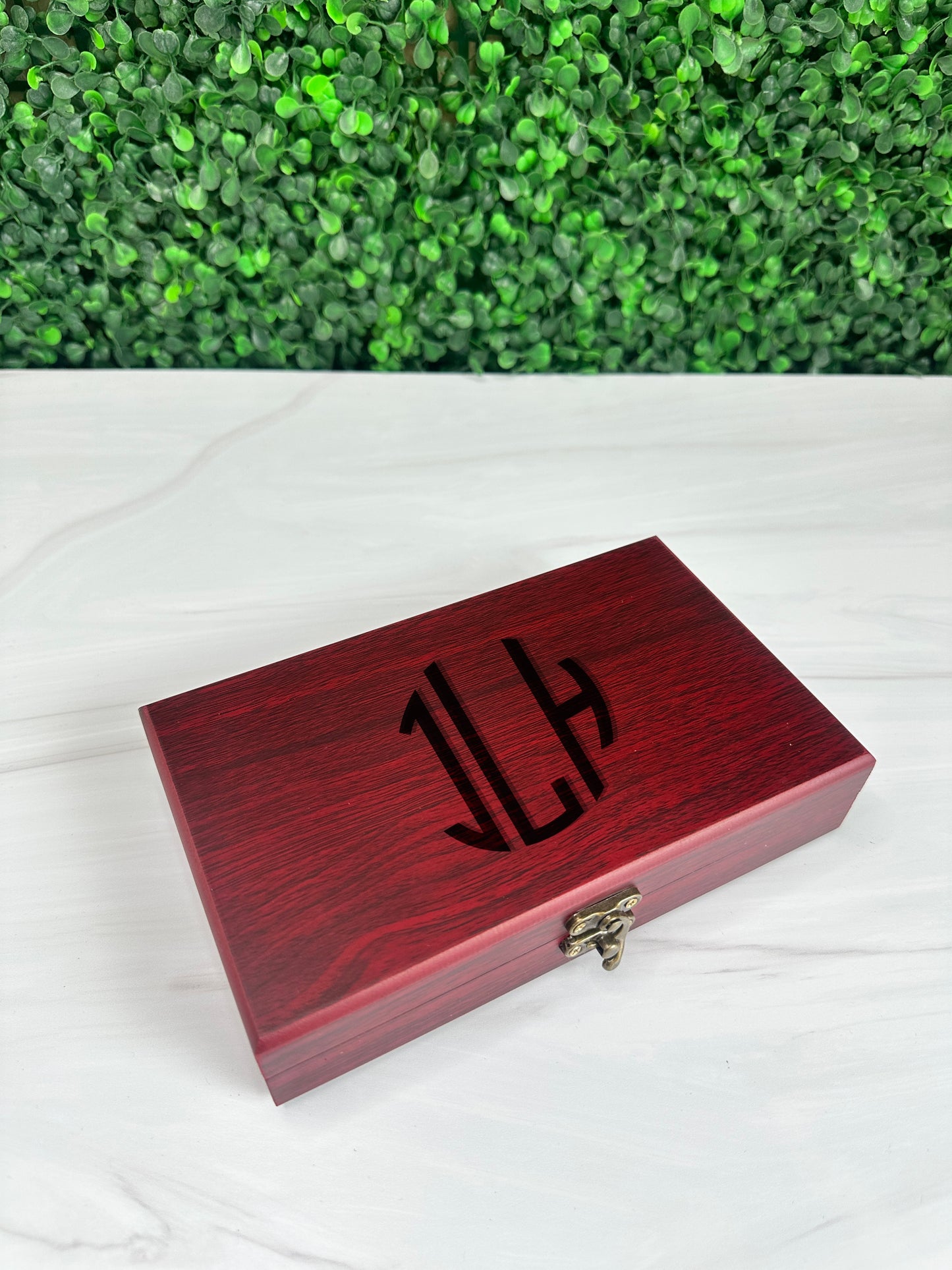 Card and Dice Set (Rosewood Finish)